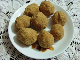Besan Ke Ladoo